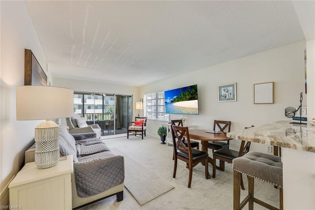5 High Point Circle West, Unit 204 Naples, FL 34103 - Photo 6 of 15