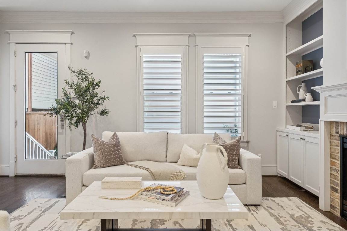 403 Columbia Street Houston, TX 77007 - Photo 12 of 37