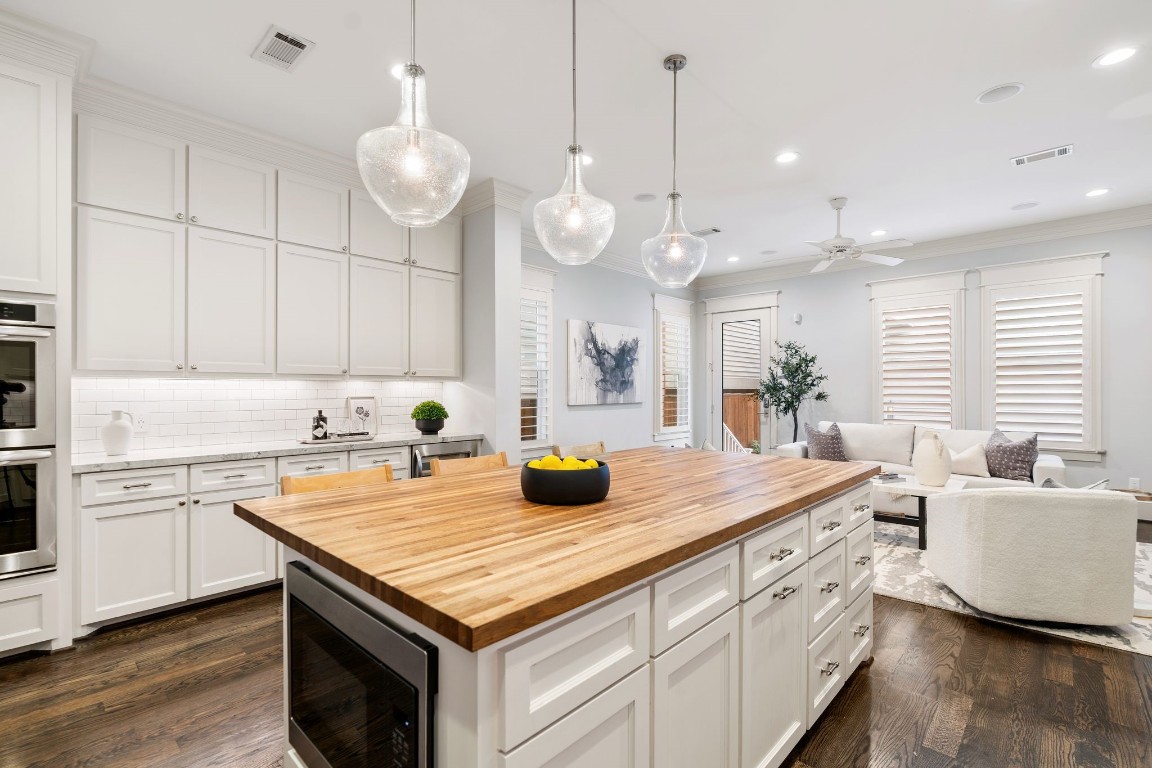 403 Columbia Street Houston, TX 77007 - Photo 10 of 37