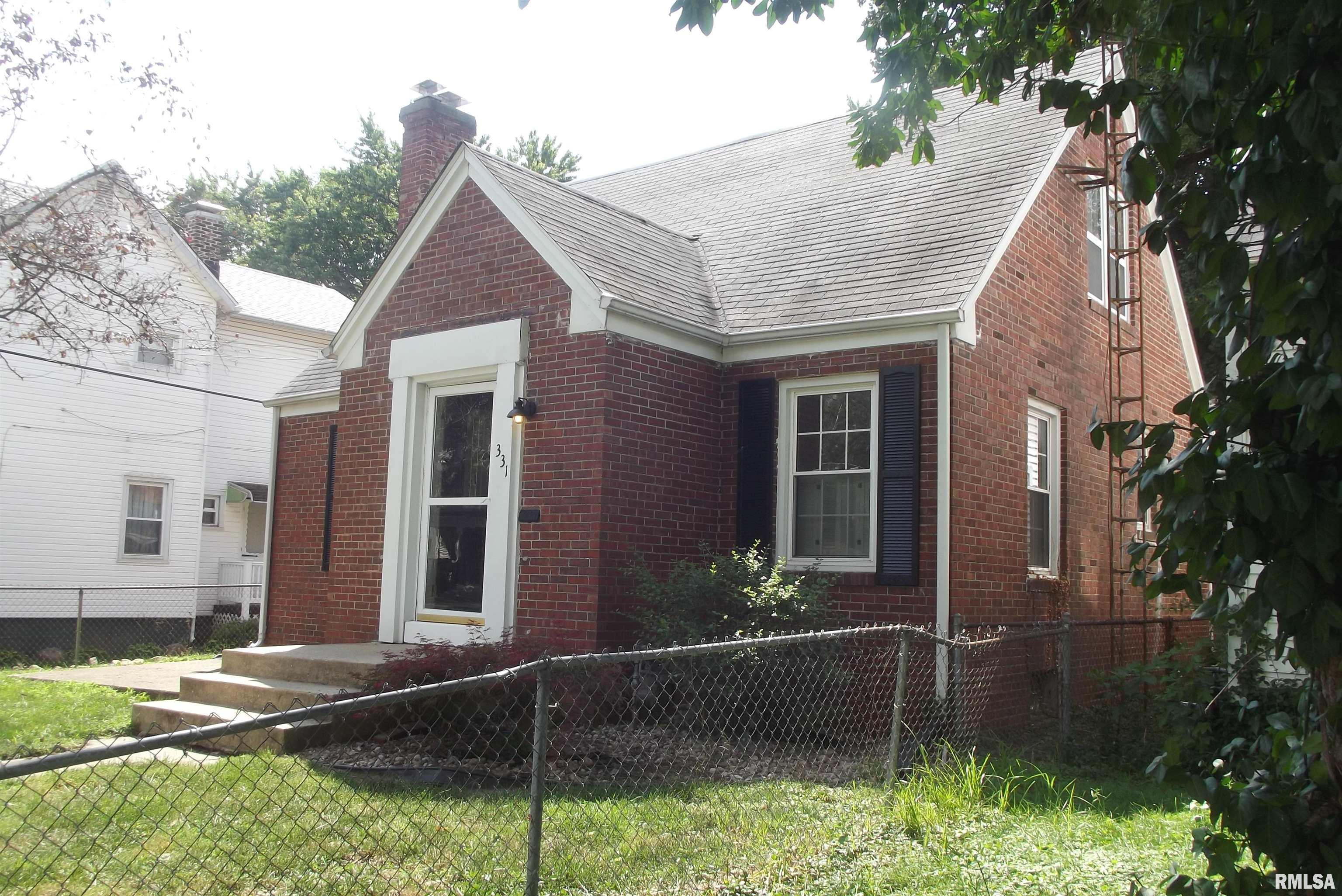 331 South Lincoln Avenue Springfield, IL 62704 - Photo 2 of 29 Gallery Image 2