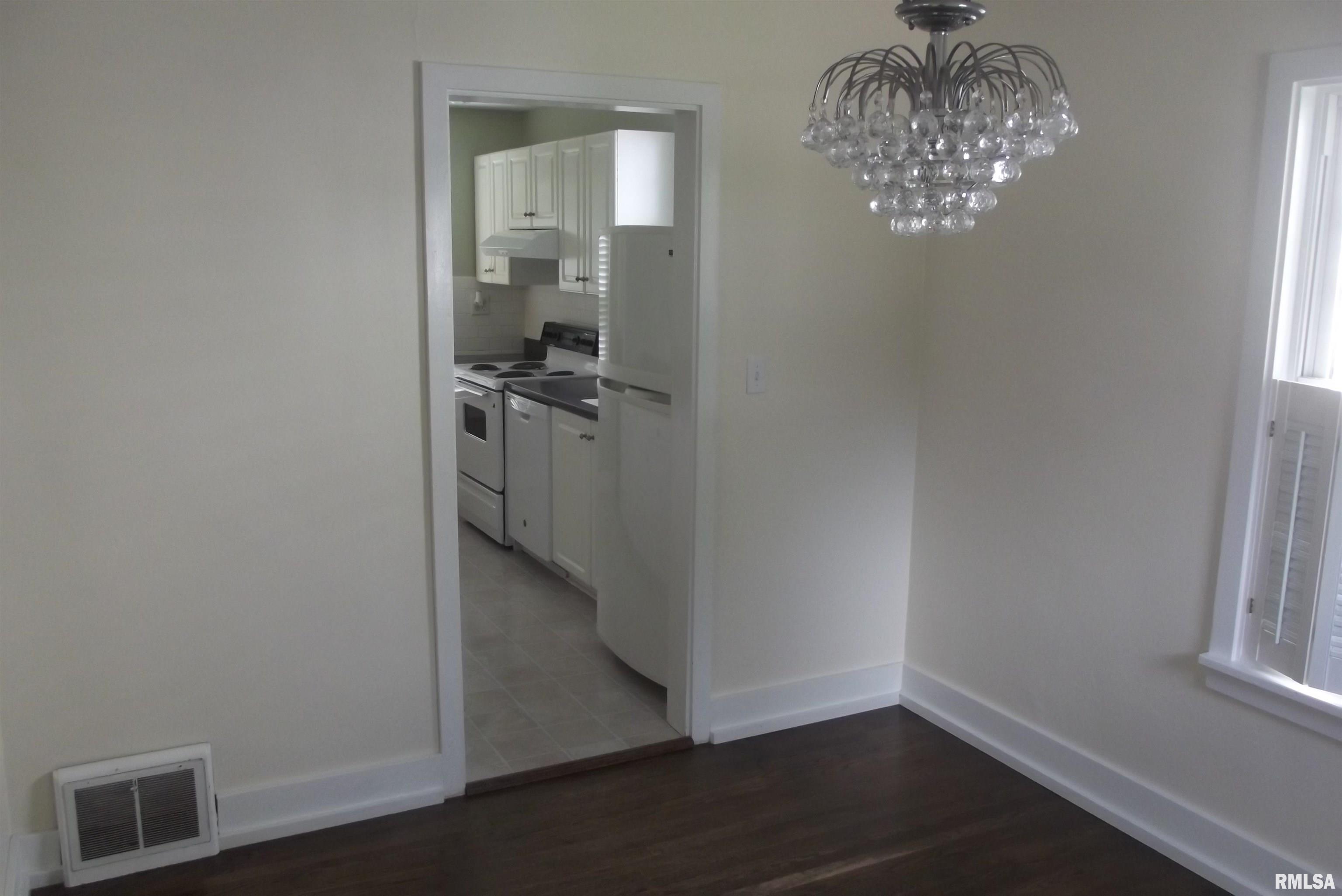 331 South Lincoln Avenue Springfield, IL 62704 - Photo 24 of 29 Gallery Image 24