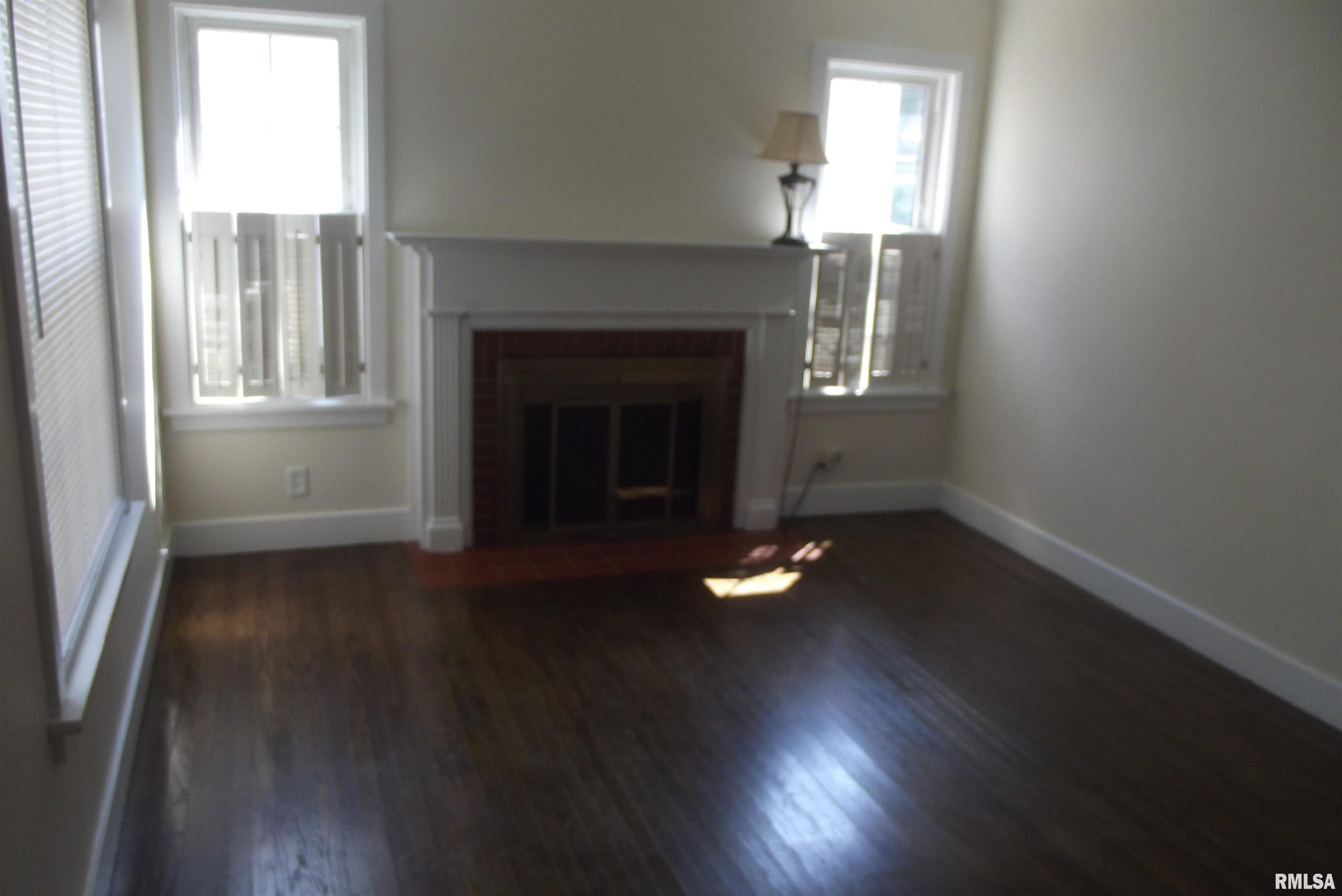 331 South Lincoln Avenue Springfield, IL 62704 - Photo 5 of 29 Gallery Image 5