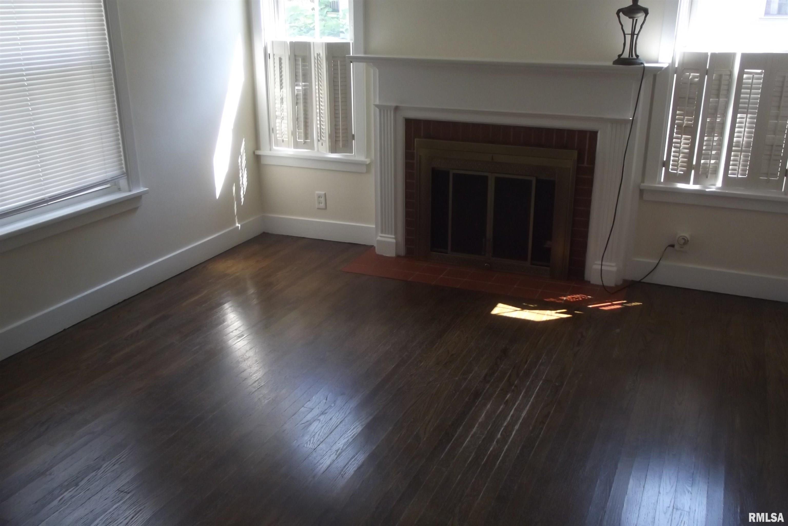 331 South Lincoln Avenue Springfield, IL 62704 - Photo 8 of 29 Gallery Image 8