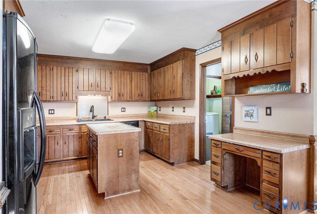 2901 Tipton Street Colonial Heights, VA 23834 - Photo 11 of 29 a kitchen with a sink stove top oven and refrigerator