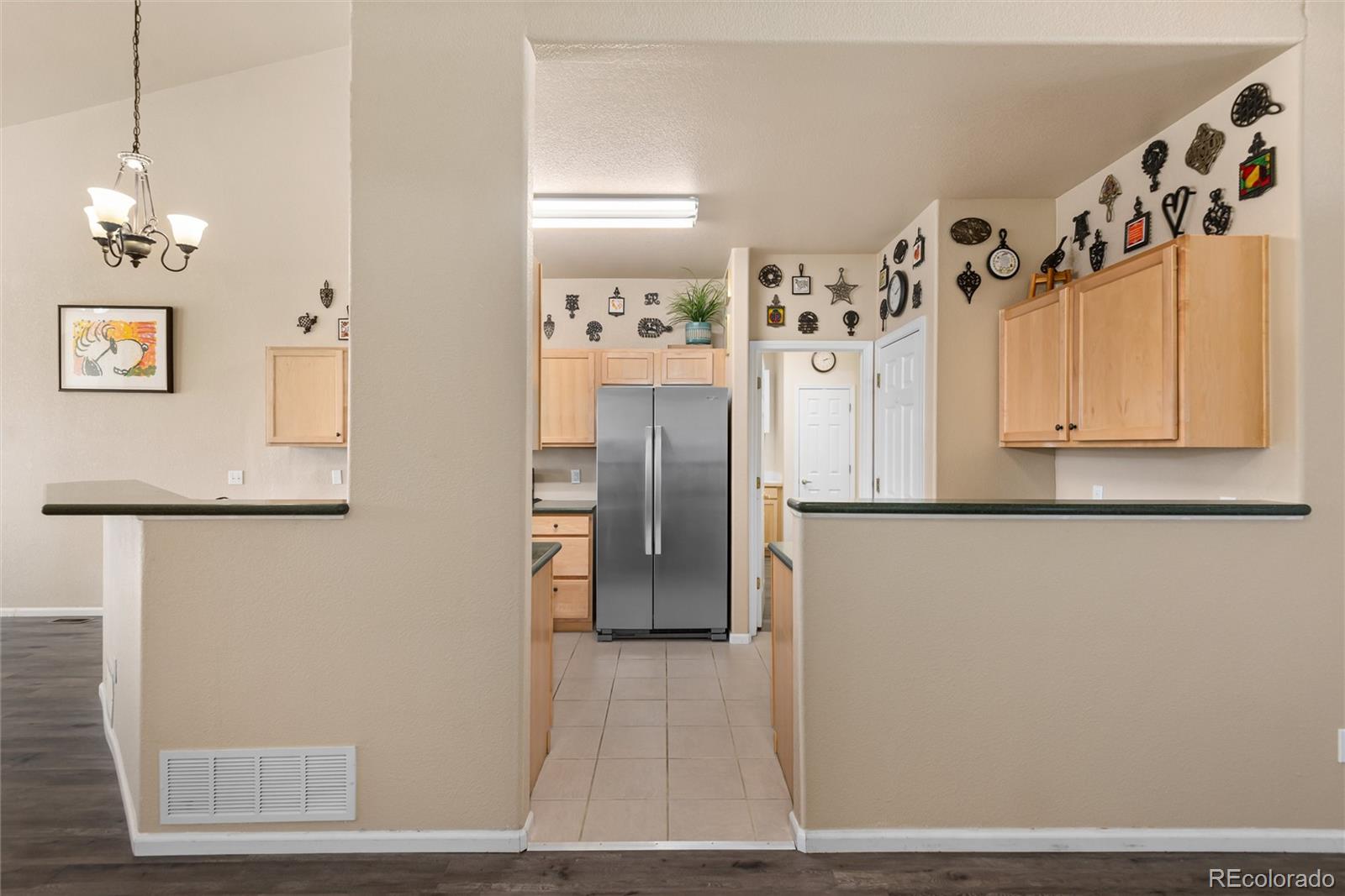 6686 South Reed Way, Unit B Littleton, CO 80123 - Photo 9 of 48 Gallery Image 9