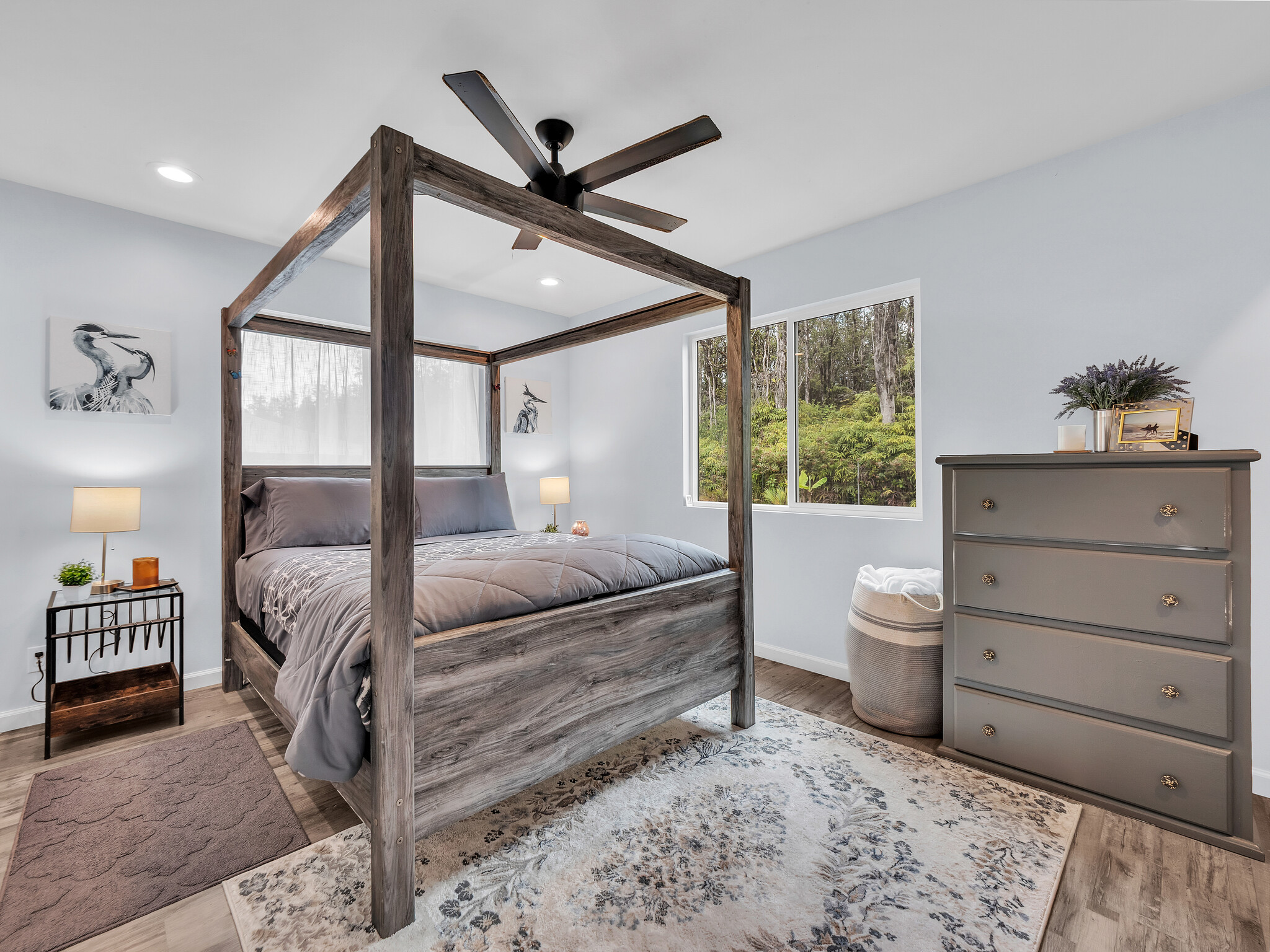 11-2789 Hibiscus Street Mountain View, HI 96771 - Photo 20 of 30 a bedroom with a bed and a window