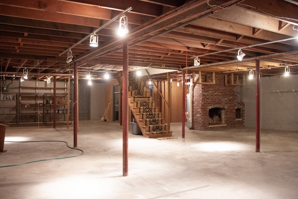 13 Montclair Drive Worcester, MA 01609 - Photo 34 of 38 a view of a garage