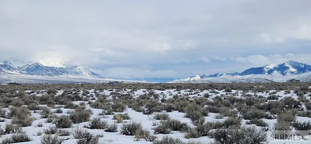 $150,000 | 5969 Borah View Road, Mackay, ID 83251