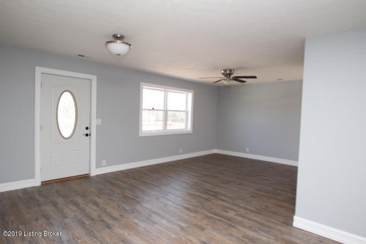 1056 Bonds Mill Road Lawrenceburg, KY 40342 - Photo 6 of 31 IMG_8600