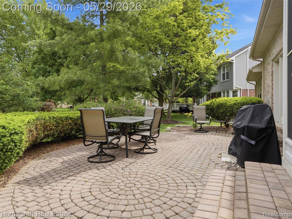 45088 Danbury Road Canton, MI 48188 - Photo 30 of 39