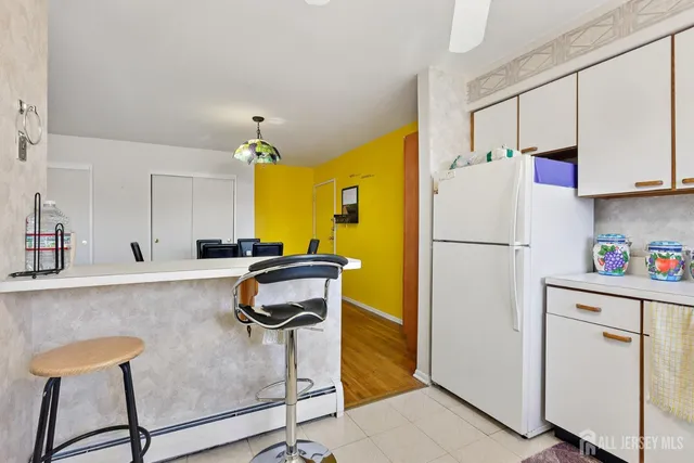 $284,900 | 24 Woodedge Avenue, Unit A8, Edison, NJ 08817