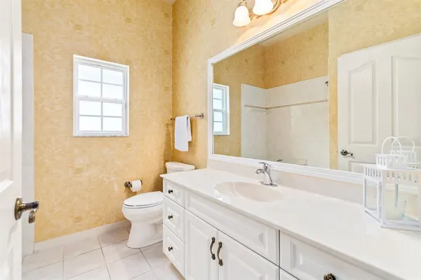 $2,600 | 8430 Southwest 10th Place, Gainesville, FL 32607