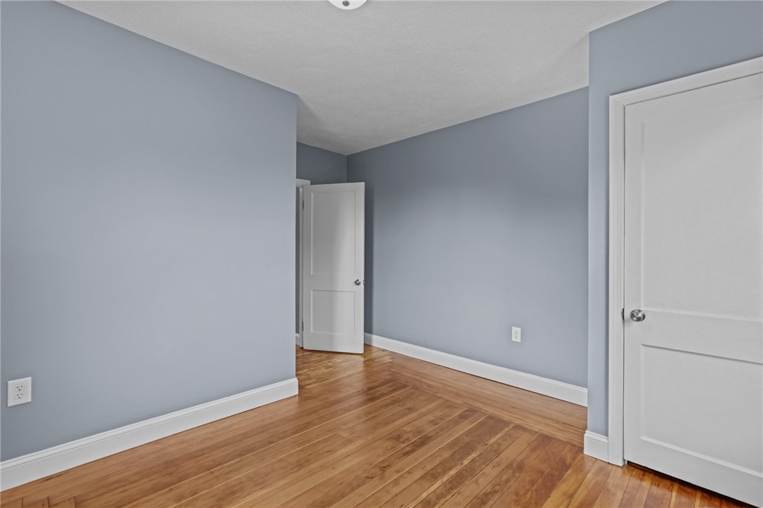 136 Riverside Avenue Warwick, RI 02889 - Photo 32 of 50 Gallery Image 32
