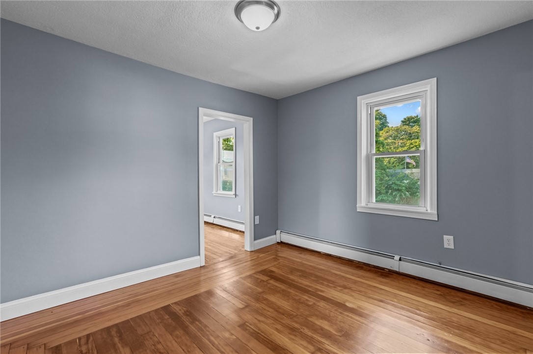 136 Riverside Avenue Warwick, RI 02889 - Photo 45 of 50 Gallery Image 45