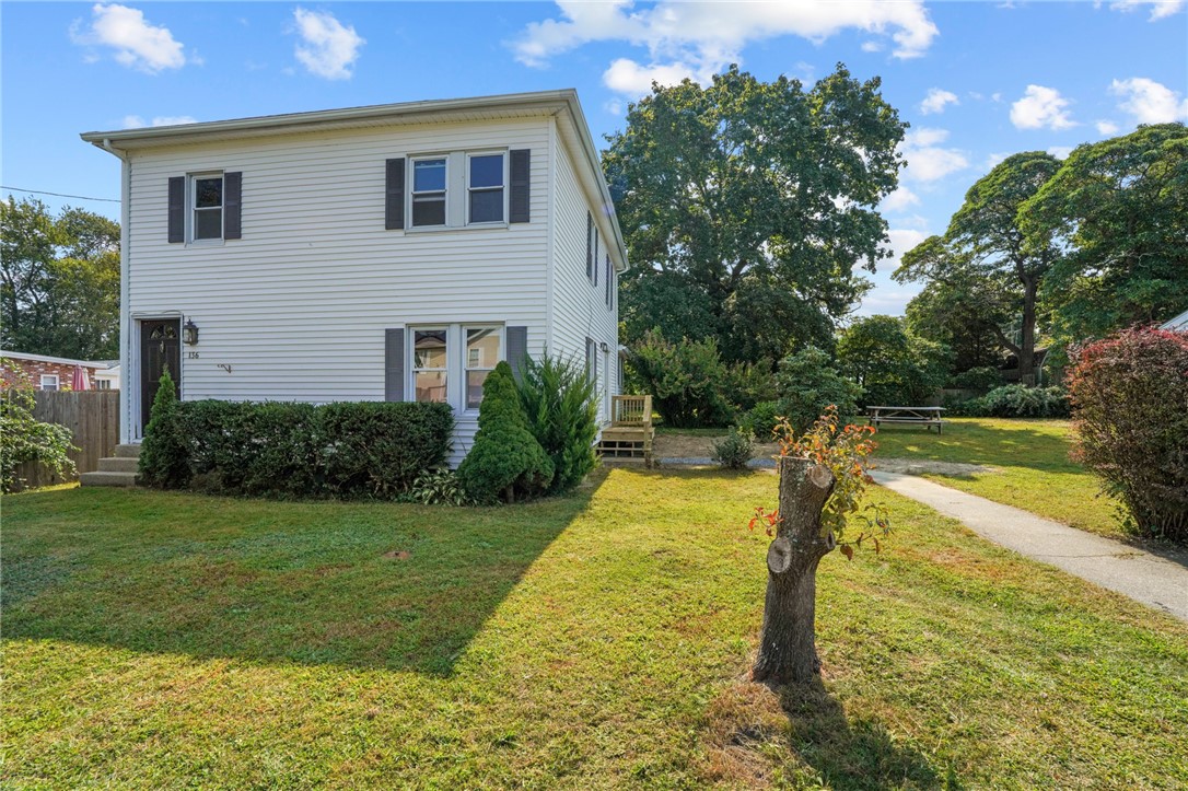 136 Riverside Avenue Warwick, RI 02889 - Photo 5 of 50 Gallery Image 5