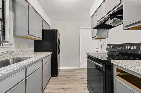 $153,000 | 102 Grimes Avenue, Crestview, FL 32536