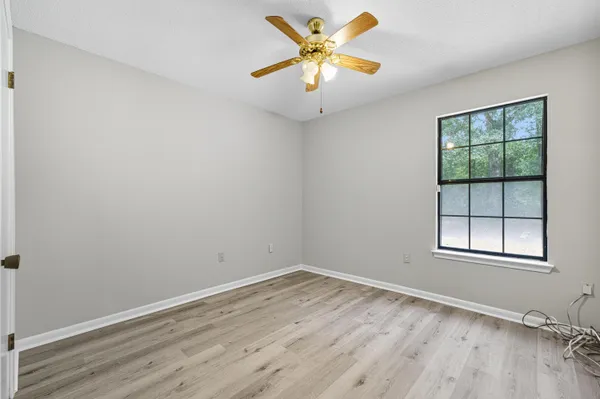 $153,000 | 102 Grimes Avenue, Crestview, FL 32536