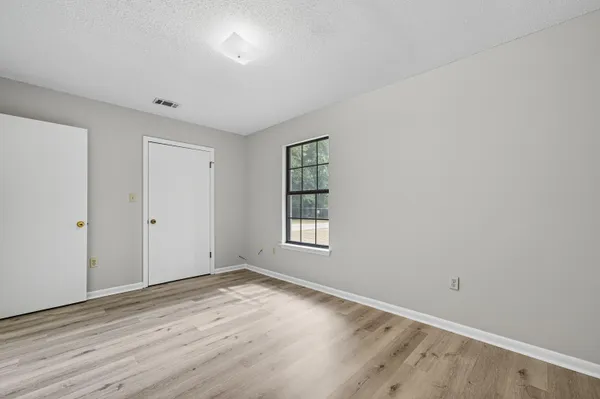 $153,000 | 102 Grimes Avenue, Crestview, FL 32536