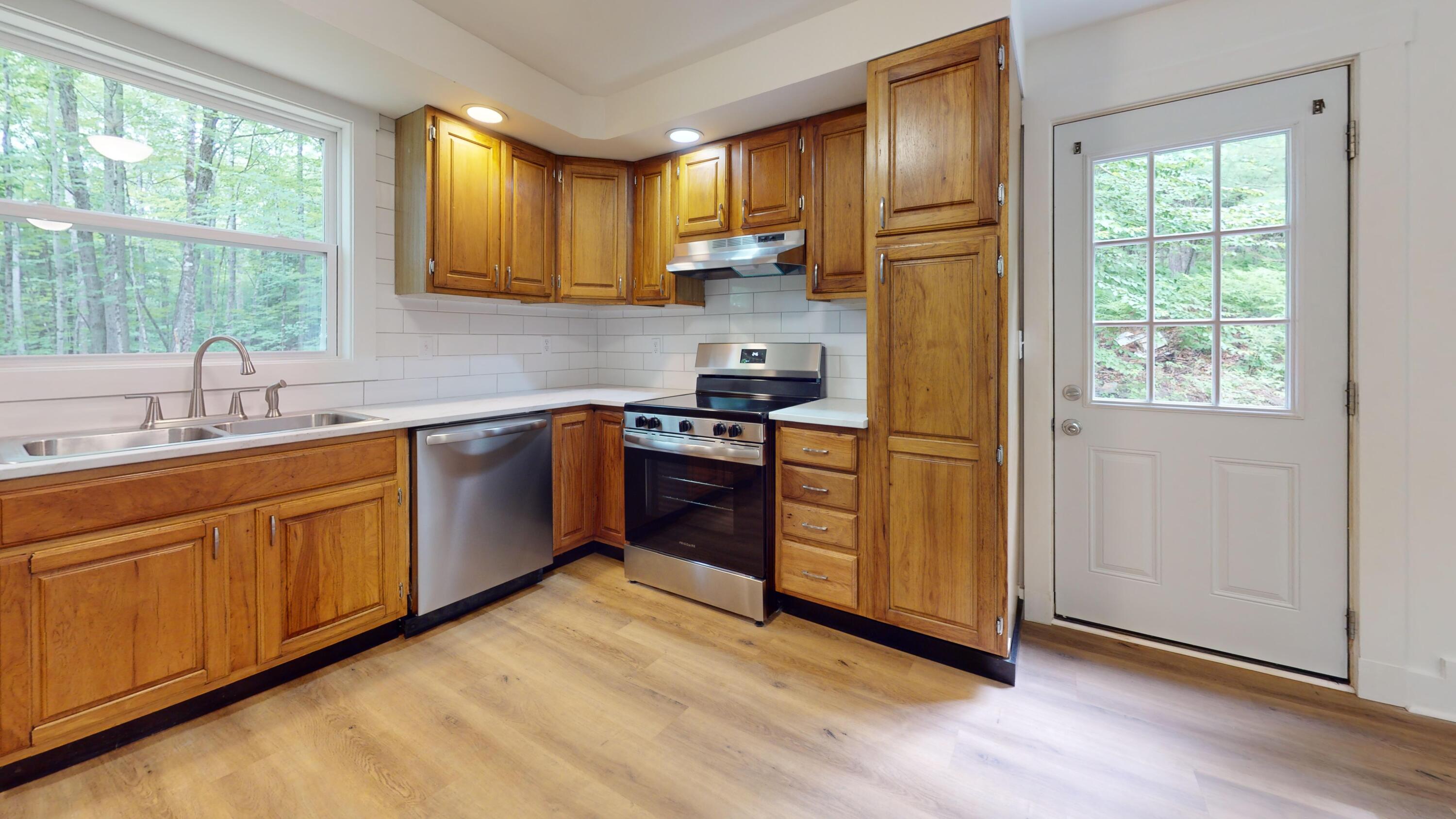 950 Main Street Wayne, ME 04284 - Photo 6 of 48