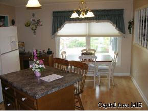 67 Axline Road Chatham, IL 62629 - Photo 4 of 9 Gallery Image 4
