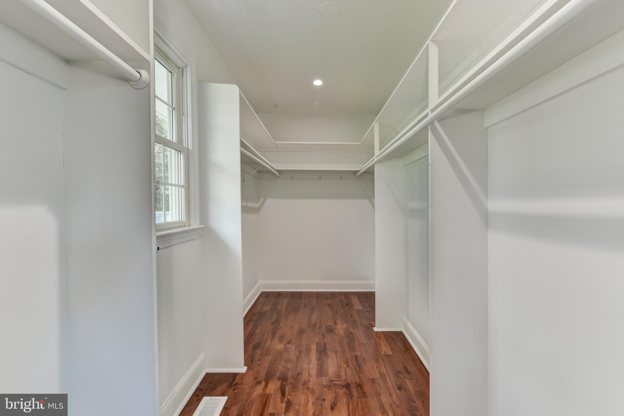 919 Bellview Road McLean, VA 22102 - Photo 38 of 63 Gallery Image 38