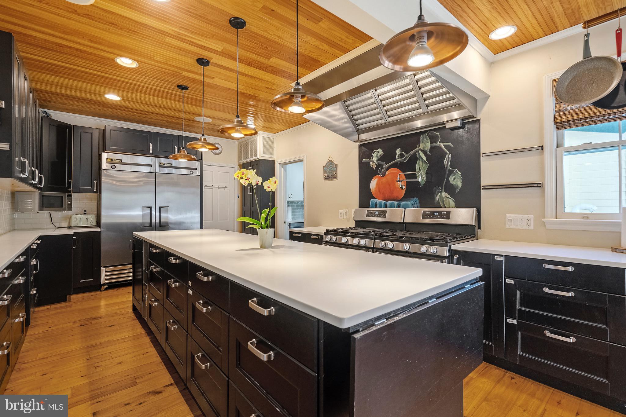 189 Main Street Washington, VA 22747 - Photo 12 of 46 BandB Kitchen