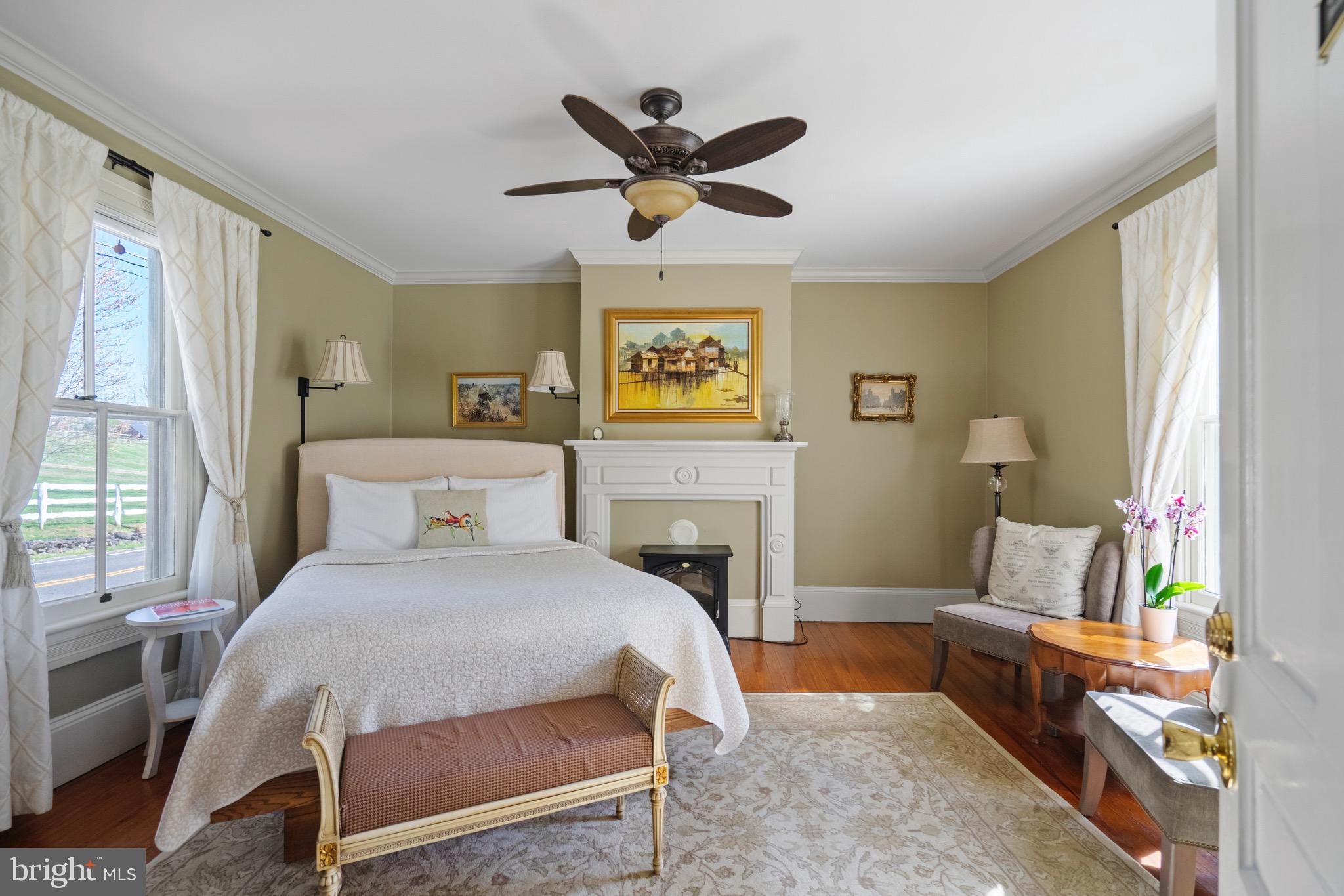 189 Main Street Washington, VA 22747 - Photo 13 of 46 BandB Bedroom