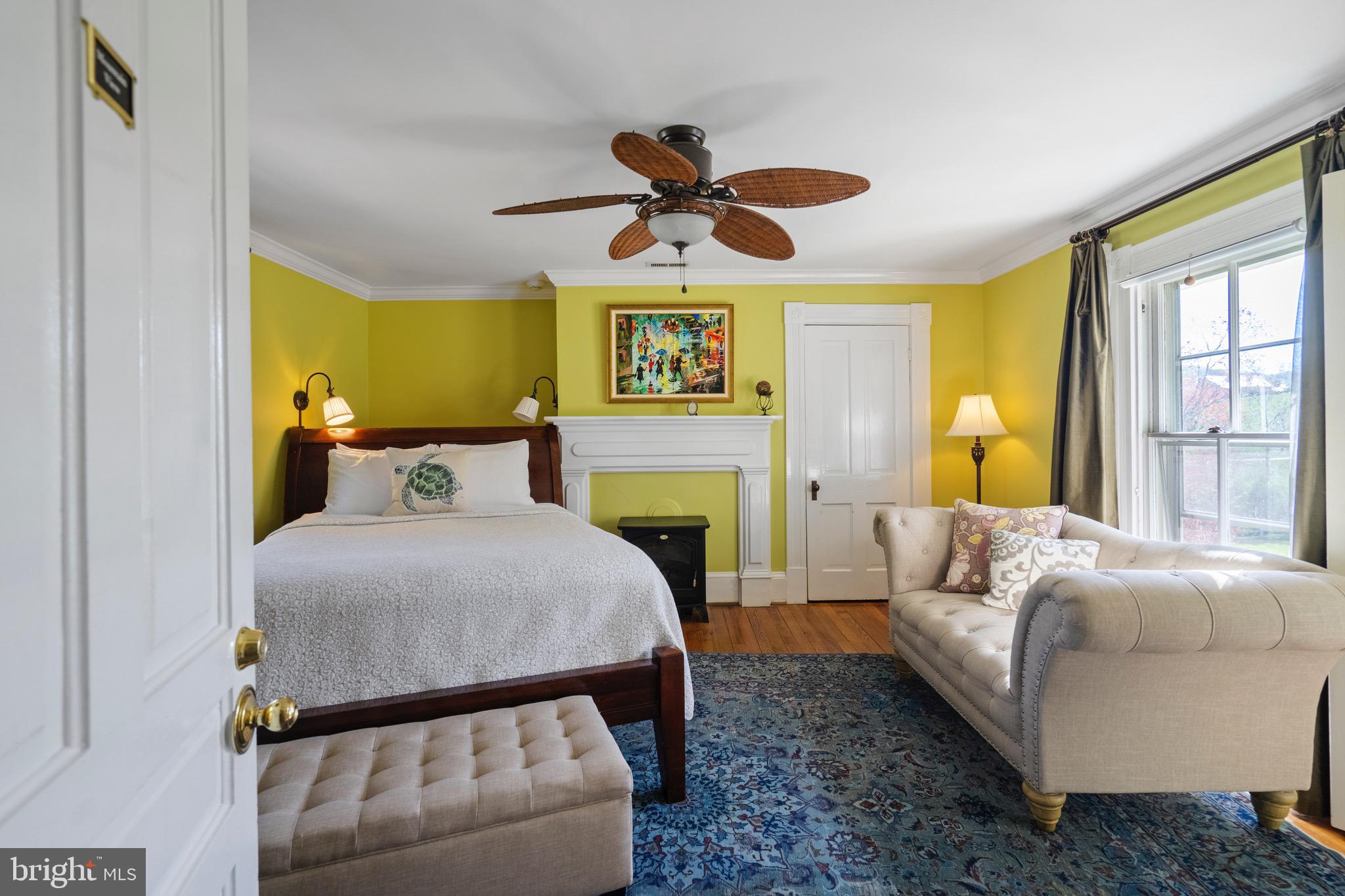 189 Main Street Washington, VA 22747 - Photo 16 of 46 BandB Bedroom