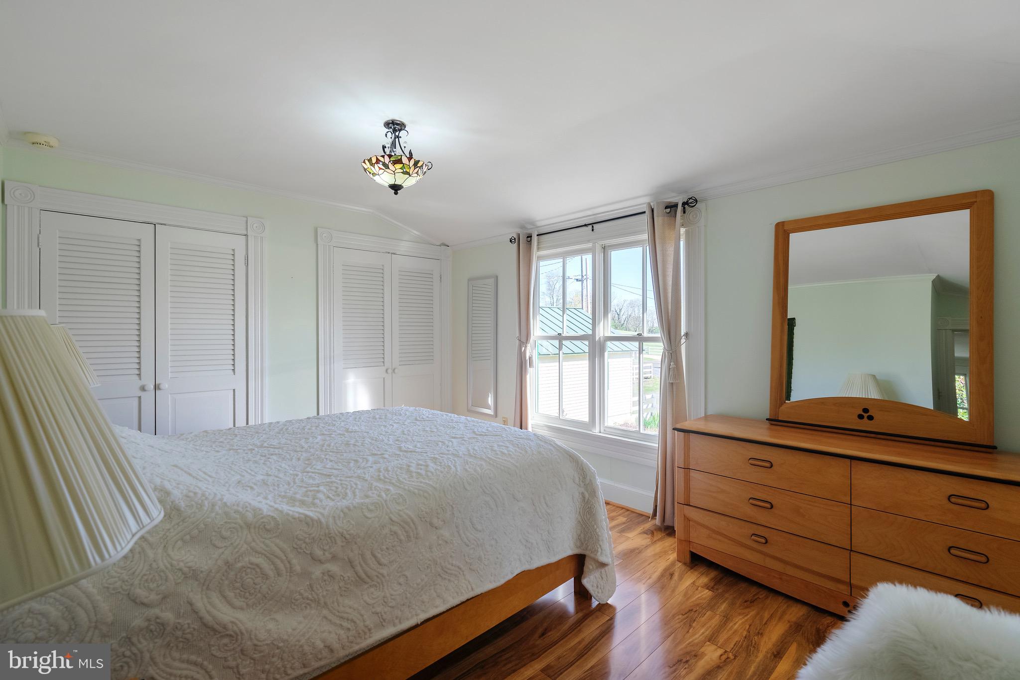 189 Main Street Washington, VA 22747 - Photo 39 of 46 Residence Bedroom