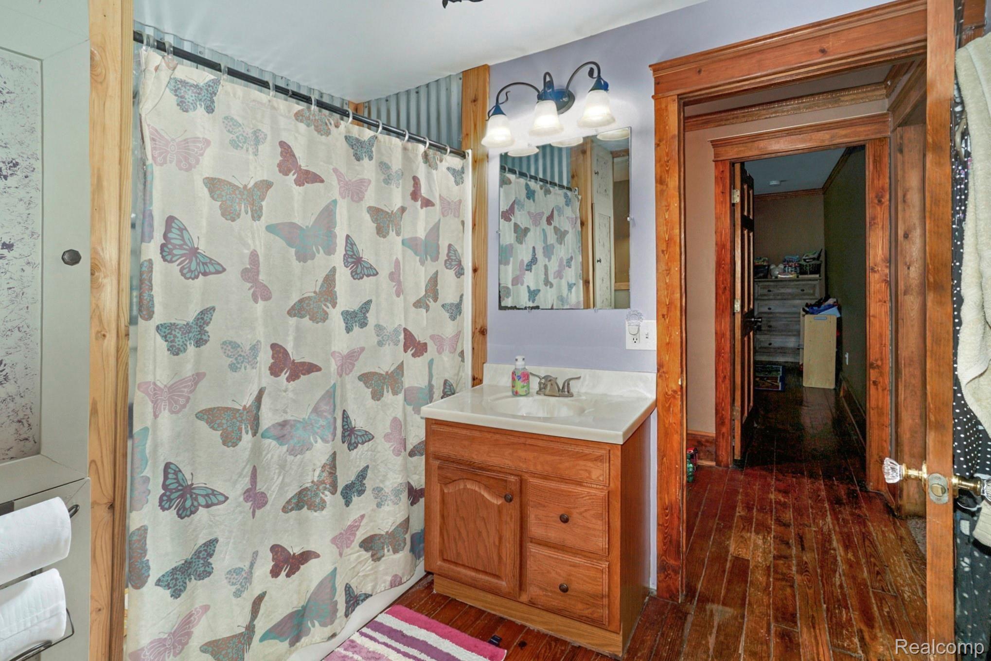 1104 Woodworth Road Jackson, MI 49202 - Photo 14 of 19 DSC01713_5.jpg