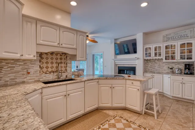 $699,900 | 1000 Hunter Boulevard, Boonville, IN 47601