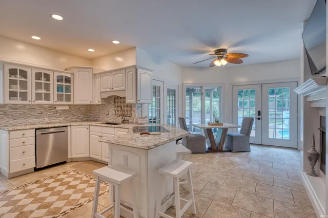 $699,900 | 1000 Hunter Boulevard, Boonville, IN 47601