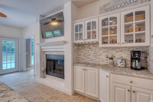 $699,900 | 1000 Hunter Boulevard, Boonville, IN 47601