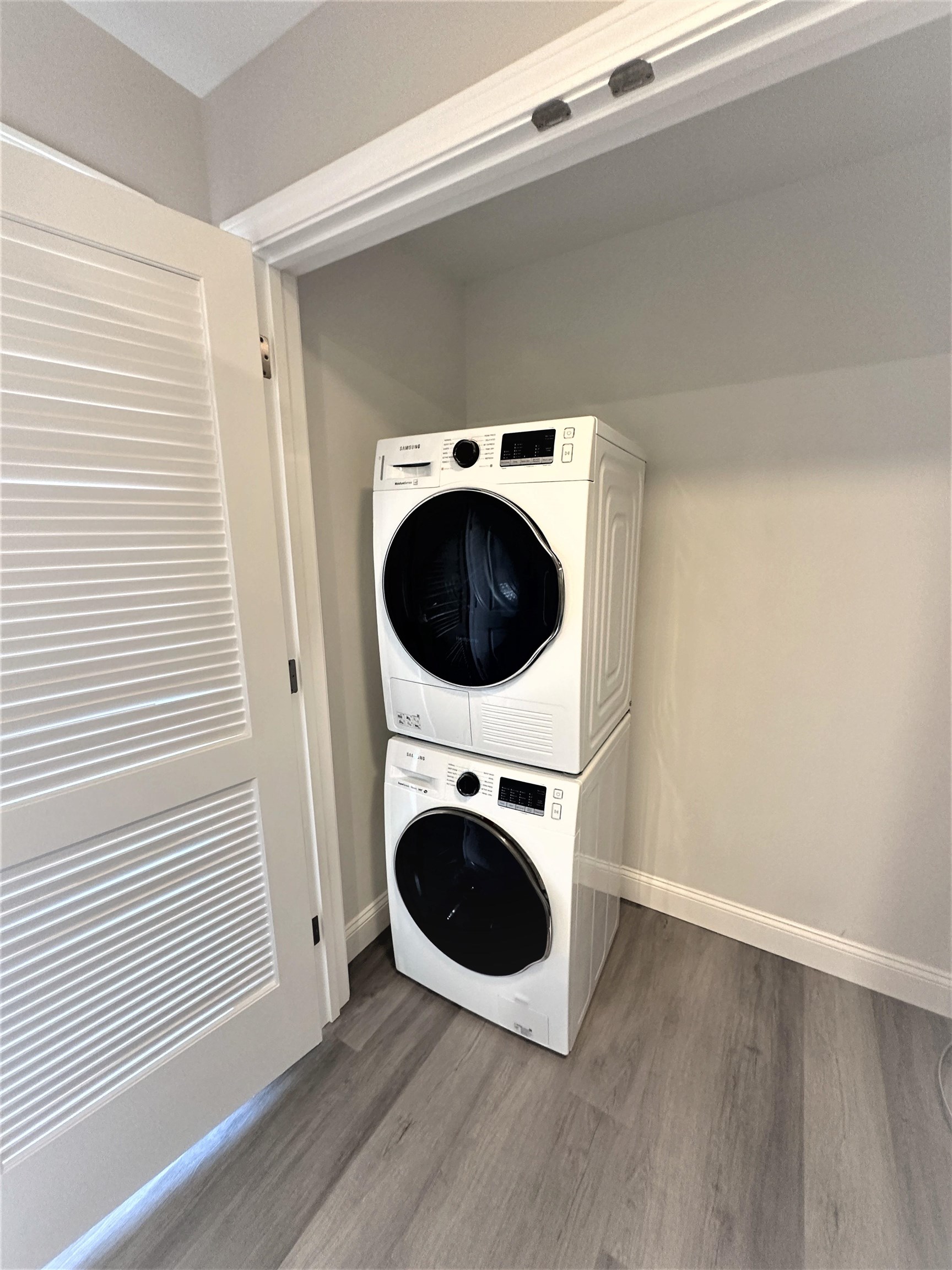 530 Chestnut Street, Unit 3 Manchester, NH 03101 - Photo 9 of 10