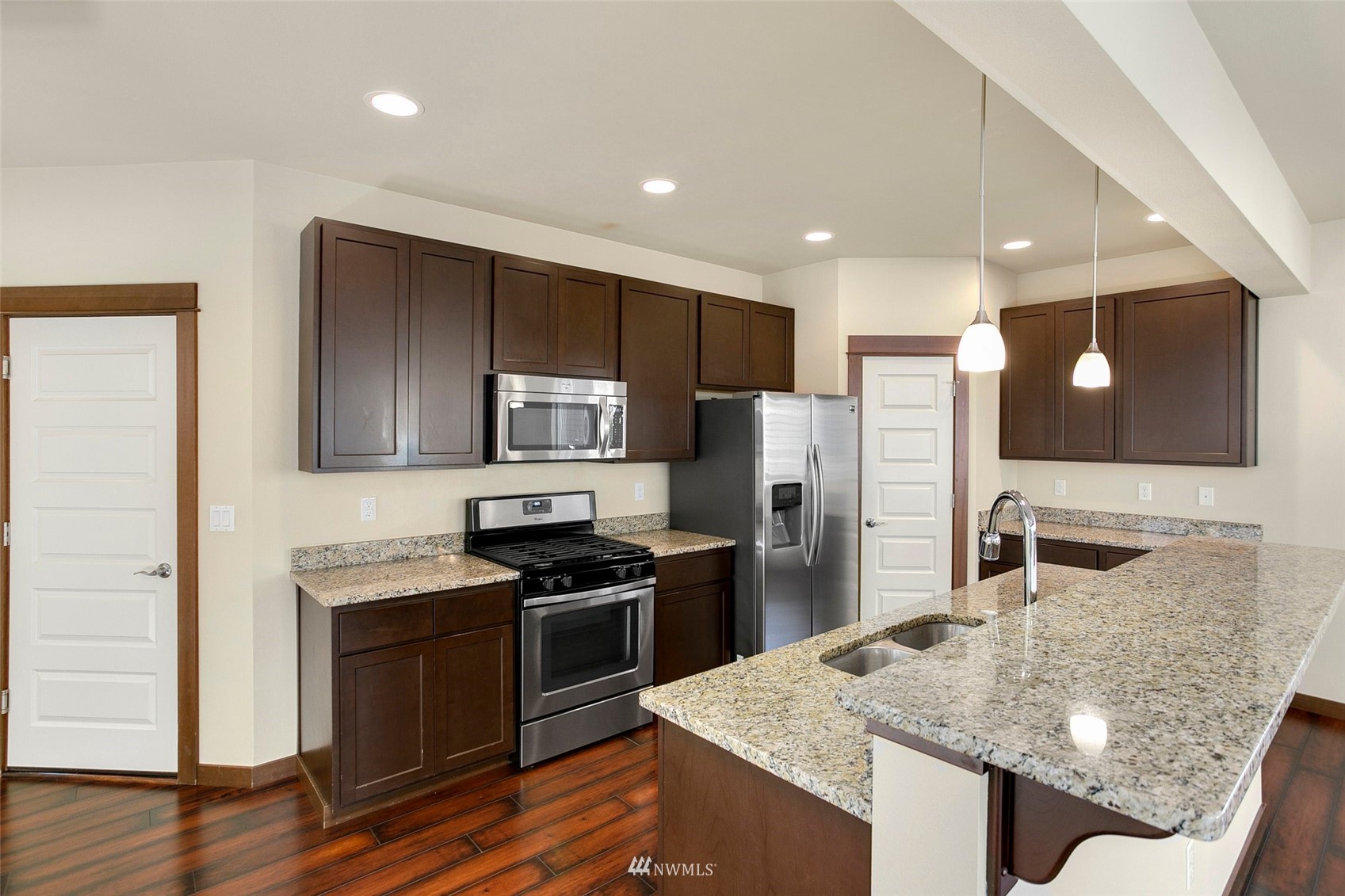 321 202nd Place Southeast Bothell, WA 98012 - Photo 9 of 34 Gallery Image 9
