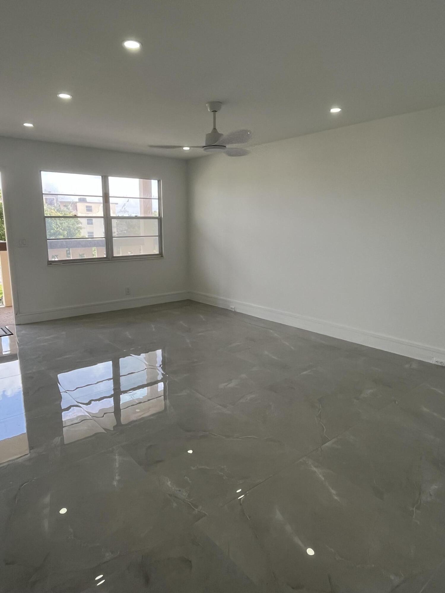 3033 Wolverton East Boca Raton, FL 33434 - Photo 10 of 24 3033 010