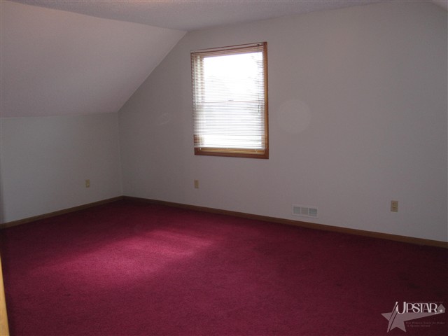 3912 Woods Road Fort Wayne, IN 46818 - Photo 9 of 14