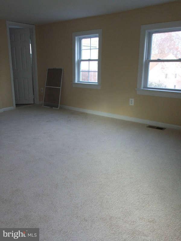2004 Ritchie Road District Heights, MD 20747 - Photo 8 of 11 Interior General