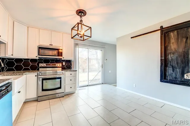 $234,900 | 150 South St Charles Street, Florissant, MO 63031