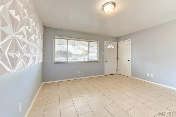 $224,900 | 150 South St Charles Street, Florissant, MO 63031