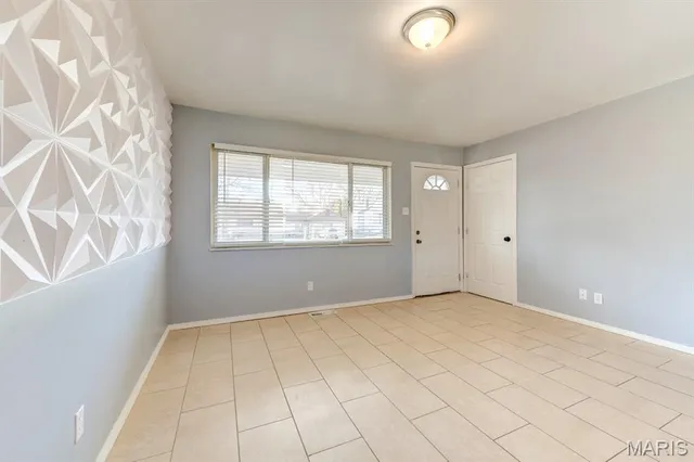 $234,900 | 150 South St Charles Street, Florissant, MO 63031