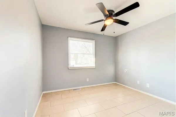 $224,900 | 150 South St Charles Street, Florissant, MO 63031