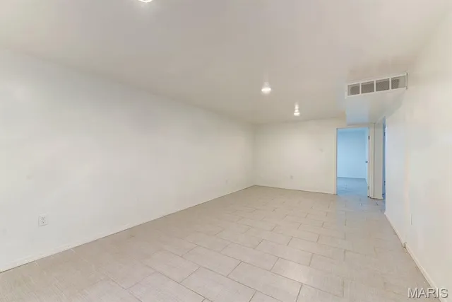 $234,900 | 150 South St Charles Street, Florissant, MO 63031