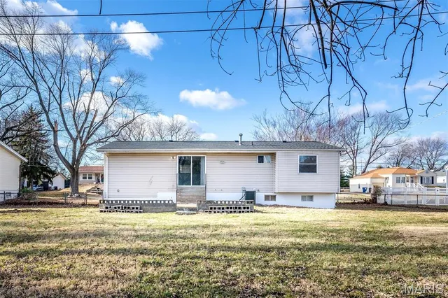 $234,900 | 150 South St Charles Street, Florissant, MO 63031