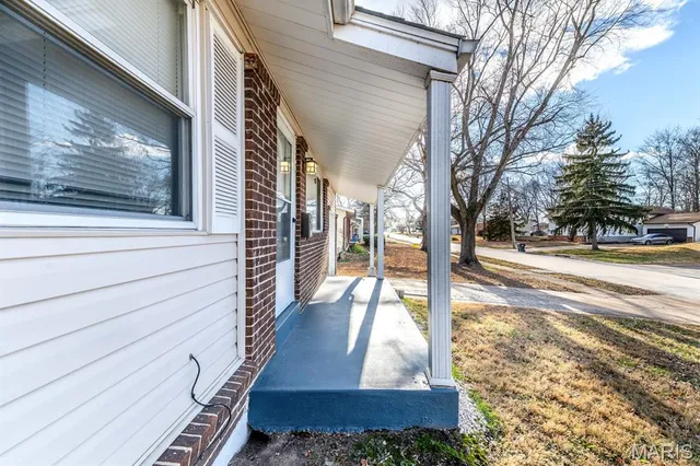 $234,900 | 150 South St Charles Street, Florissant, MO 63031
