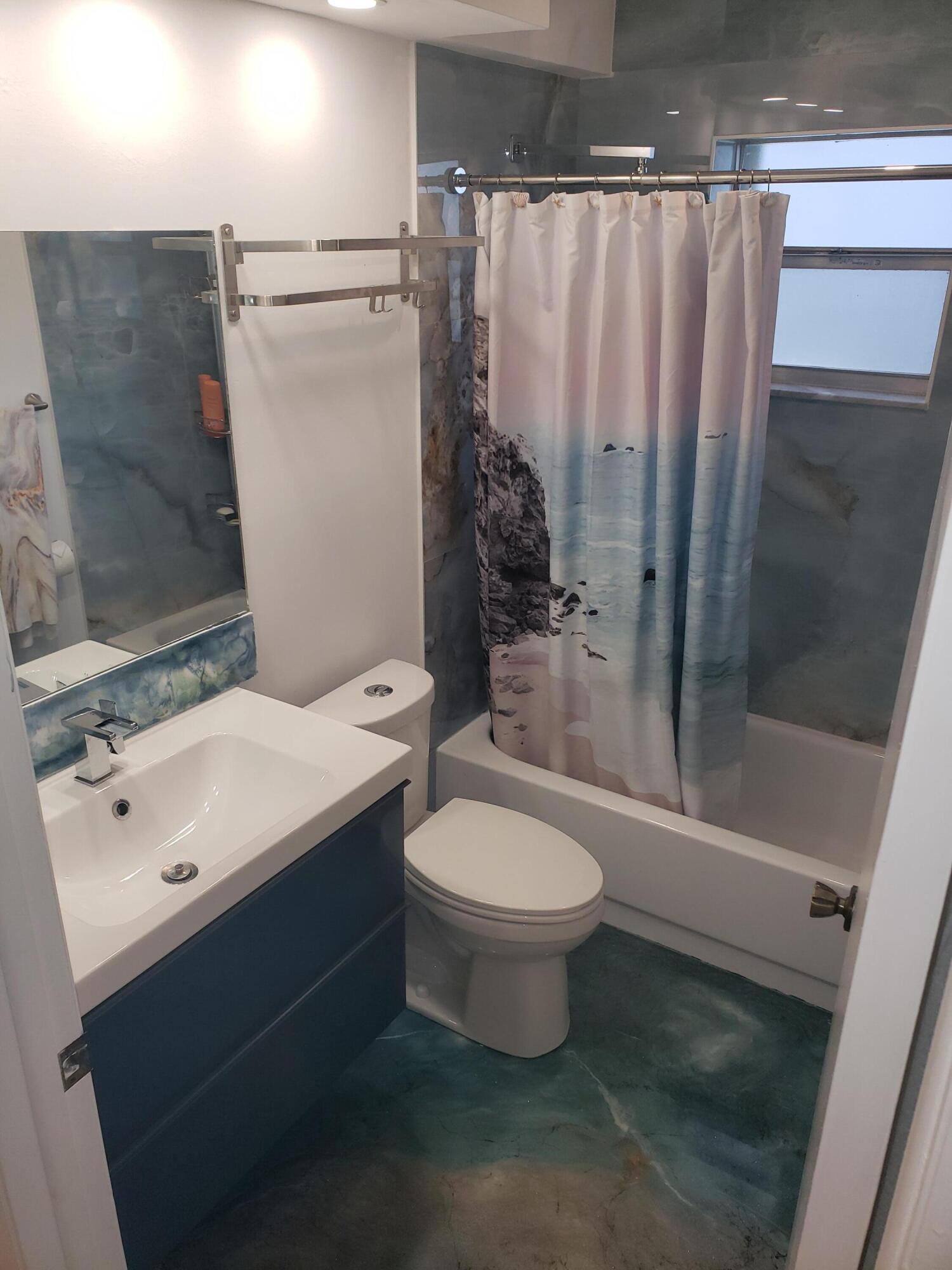 923 Normandy Trail Delray Beach, FL 33484 - Photo 10 of 11 20230120_134938