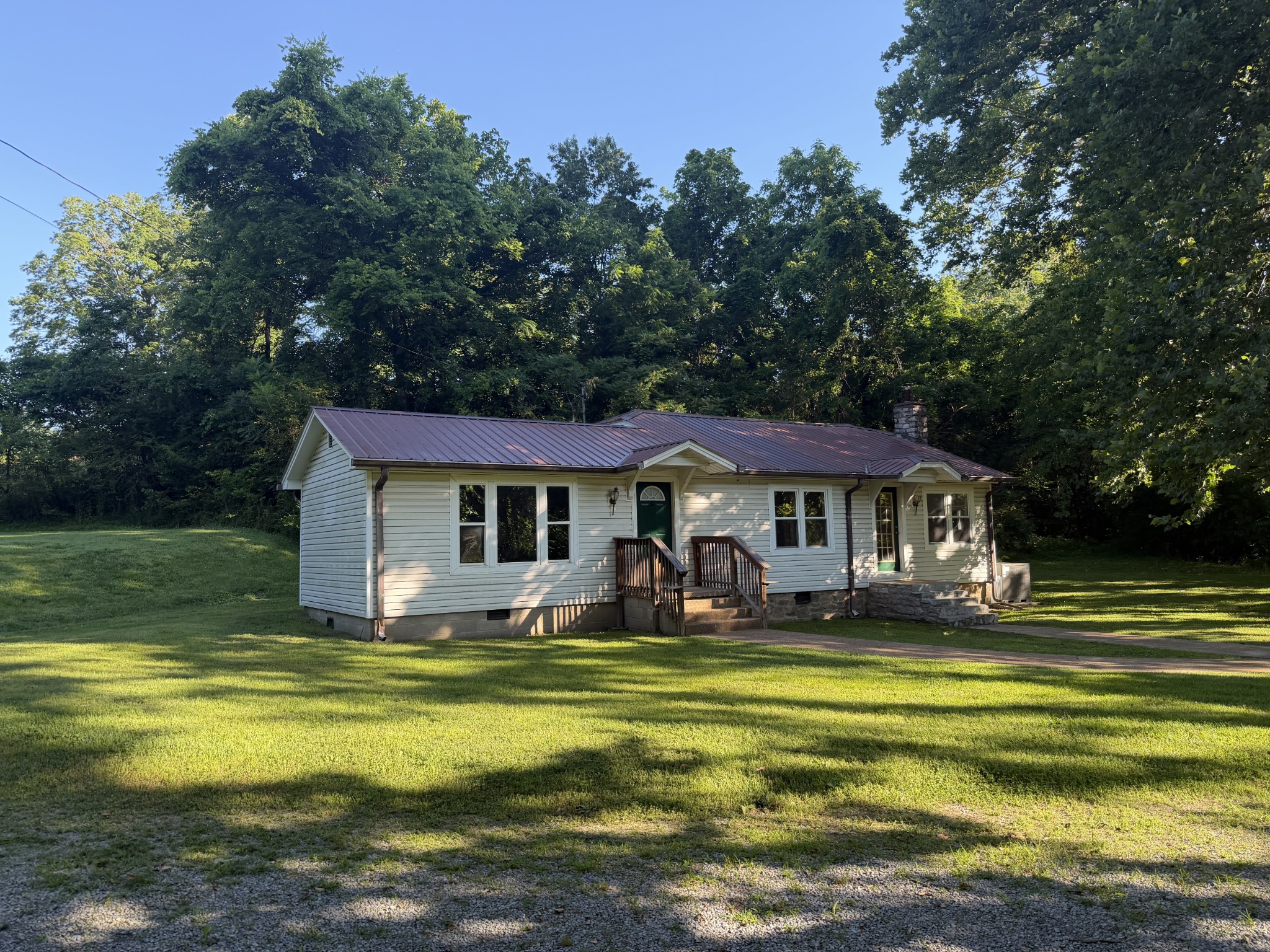 1000 Woodard Perry Road Ashland City, TN 37015 - Photo 2 of 14