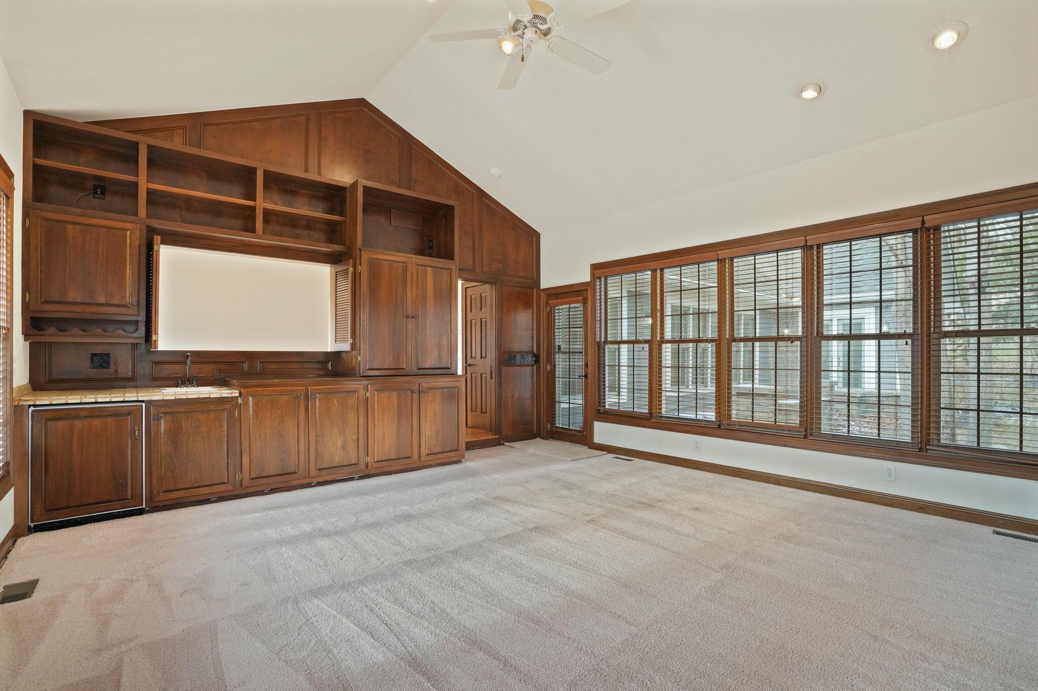 450 Shale Ridge Court Powell, OH 43065 - Photo 29 of 63 FR Built-ins