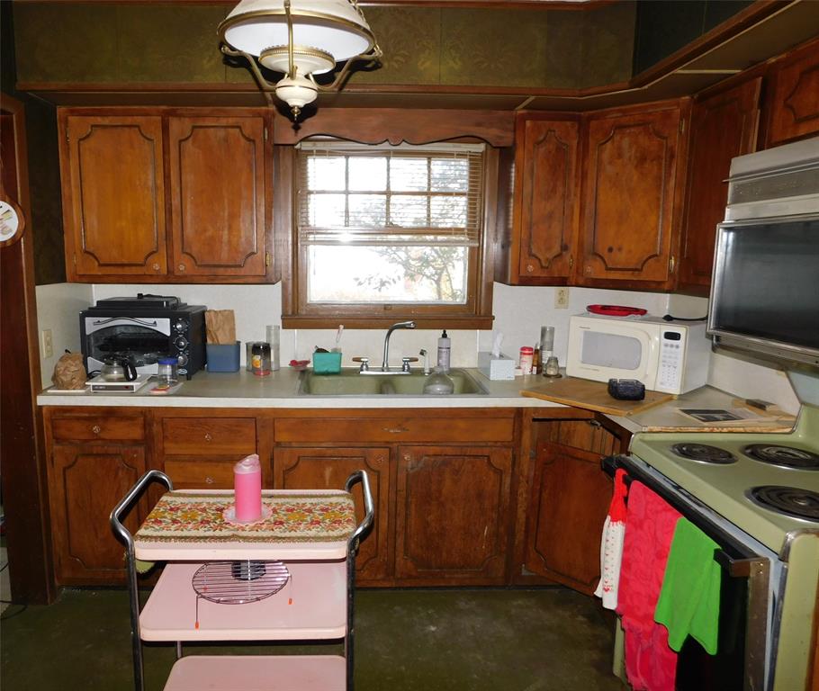 4020 Highway 340 Brazil, IN 47834 - Photo 13 of 24