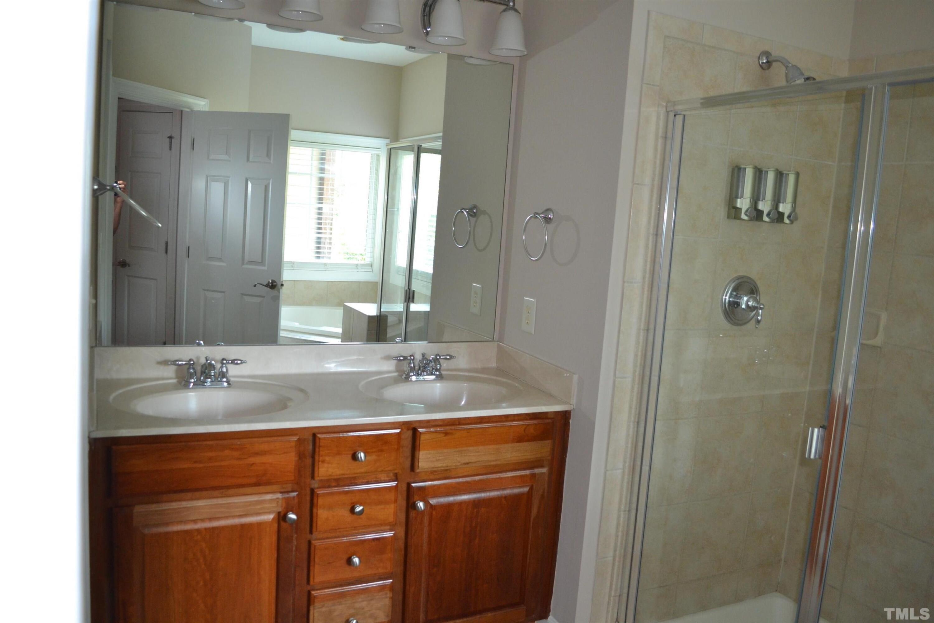 3122 Kentish Town Lane Raleigh, NC 27612 - Photo 26 of 36 Photo #26